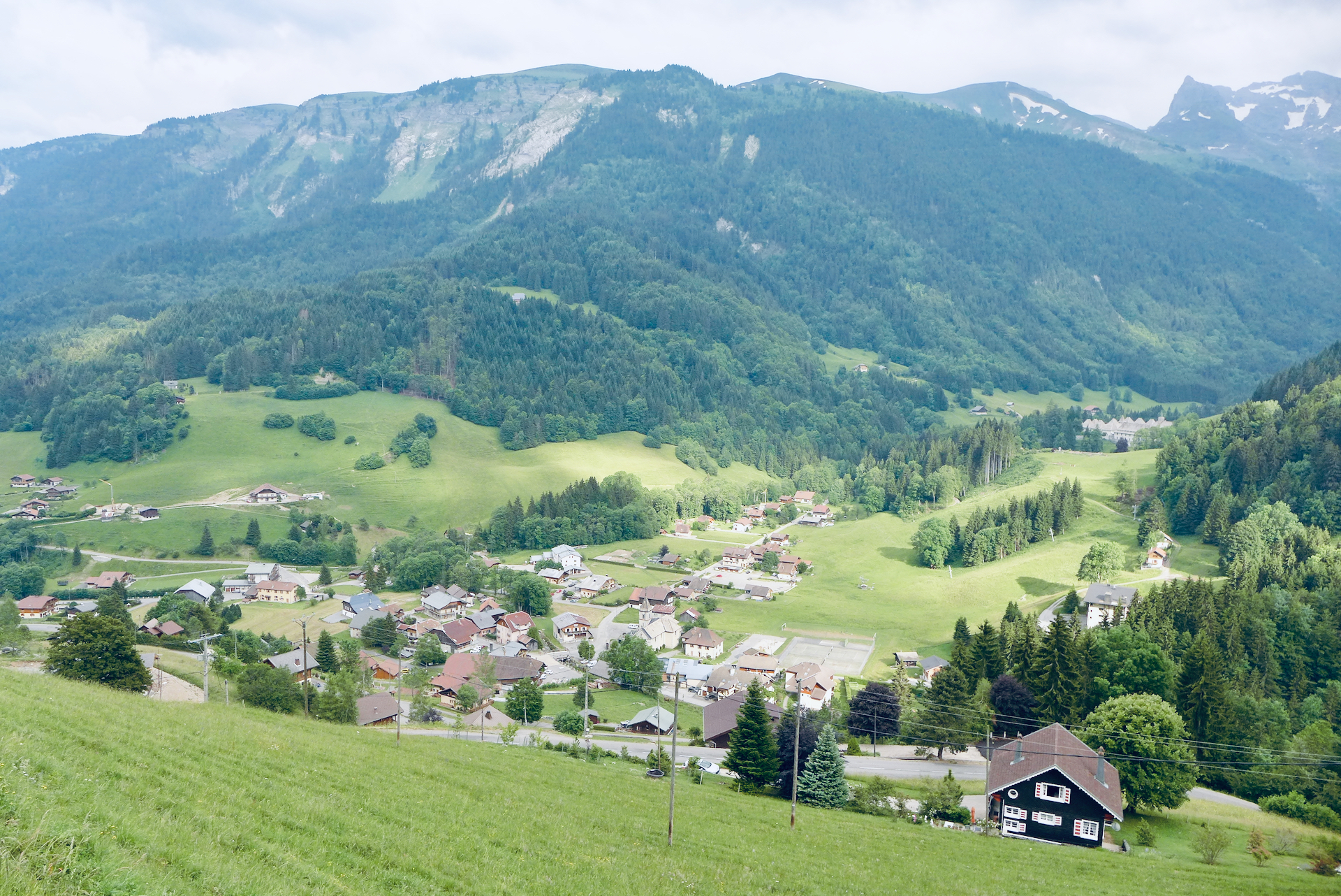 Le Reposoir aan de noordkant van de Col de la Colombière